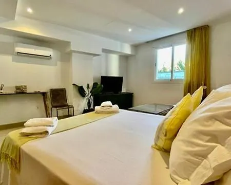 Panorama Apartment *